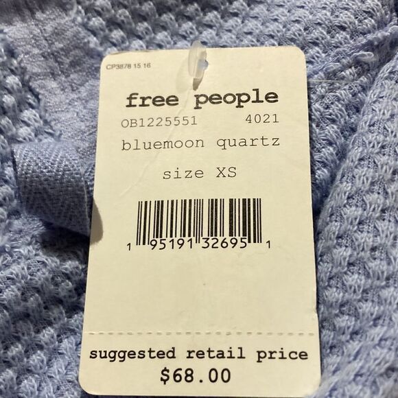 Free People Women Bunny Bell Sleeve Top Bluemoon Quartz Light Blue Size XS NWT - Picture 5 of 7